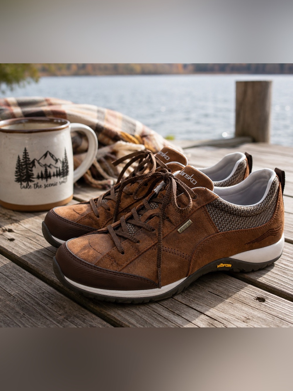 Dansko Waterproof Suede Walking Shoes Women’s EU 39 Vibram Sole Slip Resistant